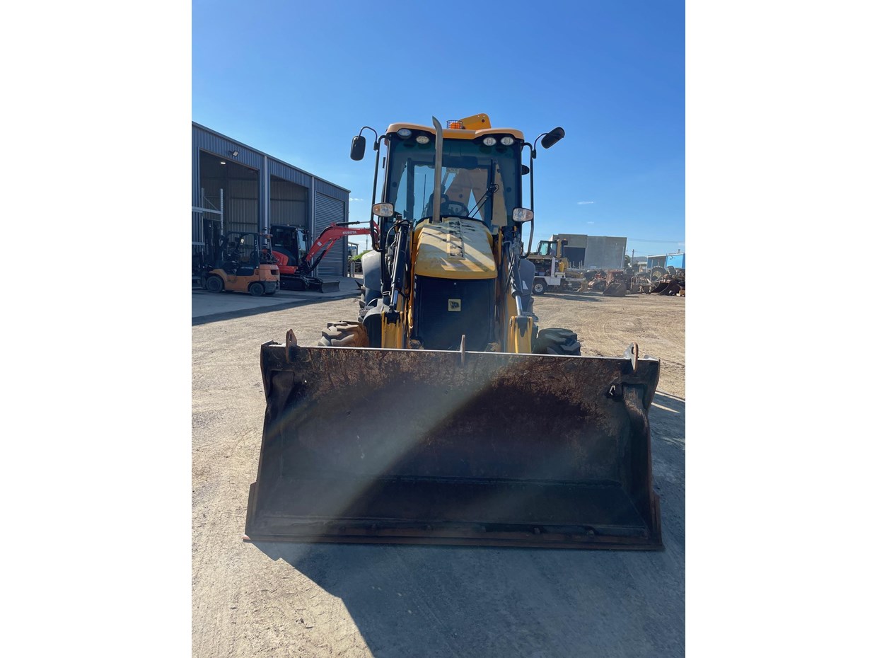 2012 JCB 3XC image 7