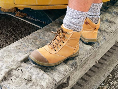 Oliver slip clearance on work boots