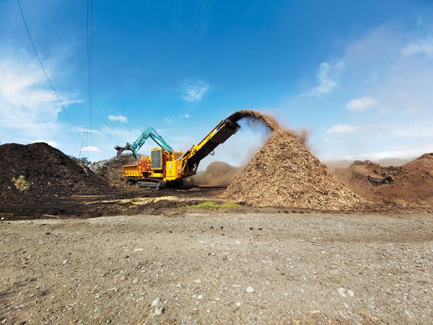 CBI-5800BT-Horizontal-Grinder–-at-work-in-South-Island-NZ.jpg