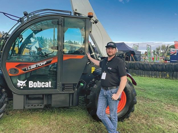 Warwick Reid from Clark Equipment with the new Bobcat R-Series TL38.70HF telehandler .jpg