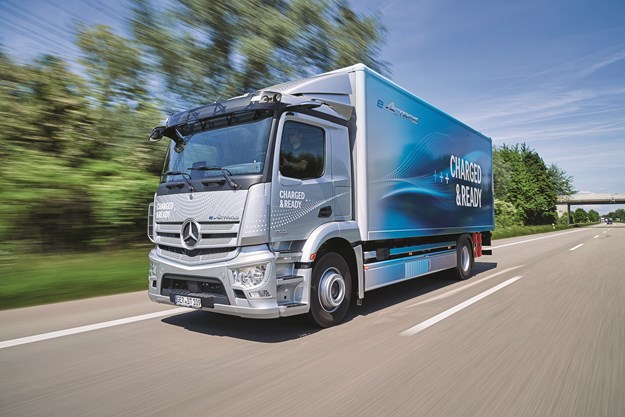 DAF launches 15-litre 660hp version of XG+ - News - Commercial Motor