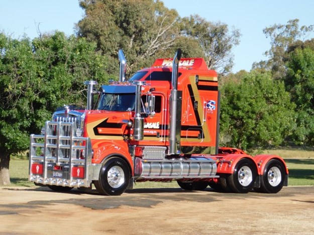 Deni Truck 02.jpeg