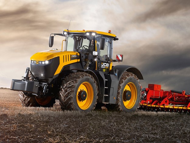 JCB Fastrac iCON hits first Aussie farm