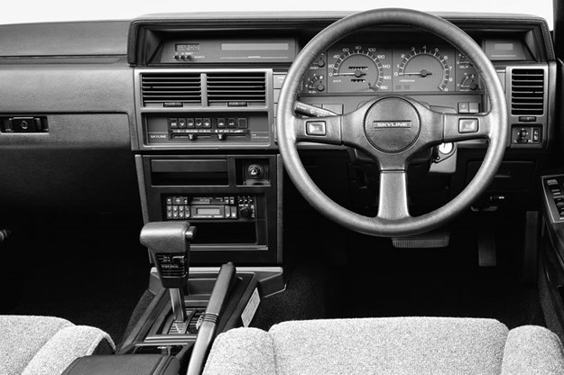 nissan-skyline-interior.jpg