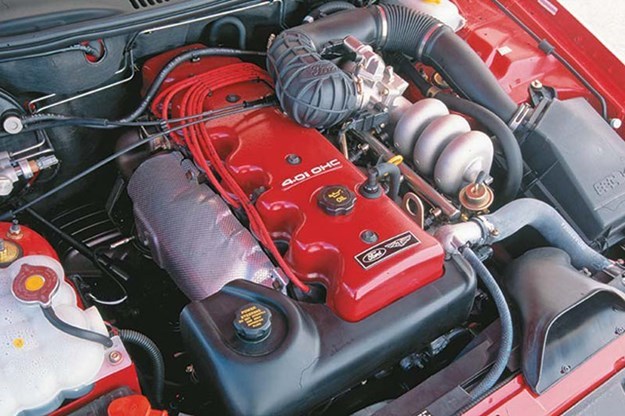 ford-falcon-engine-bay.jpg