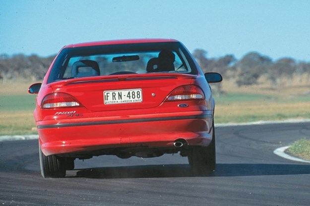 ford-falcon-xr6-rear.jpg