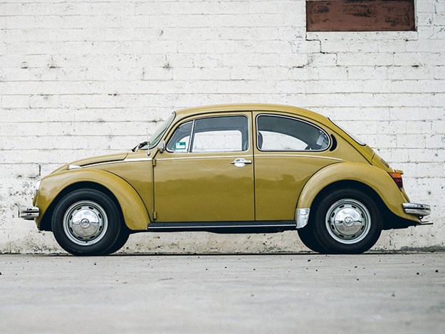 1973-Volkswagen-Superbug-side.jpg