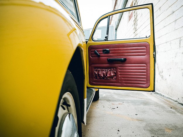 1973-volkwagen-superbug-doortrim.jpg