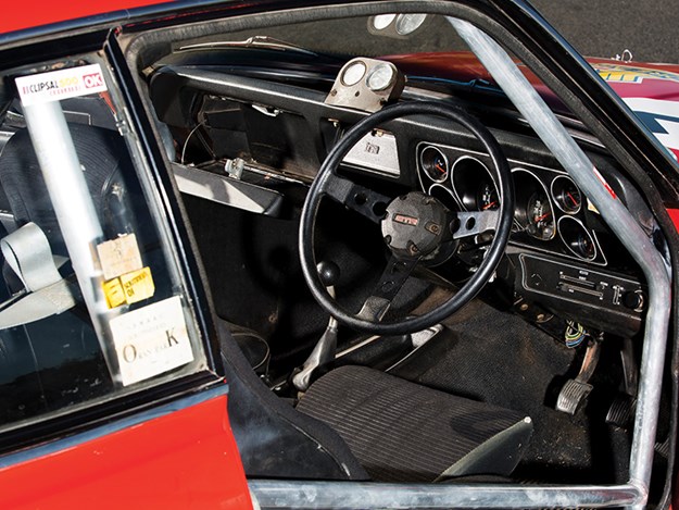 holden-torana-interior.jpg