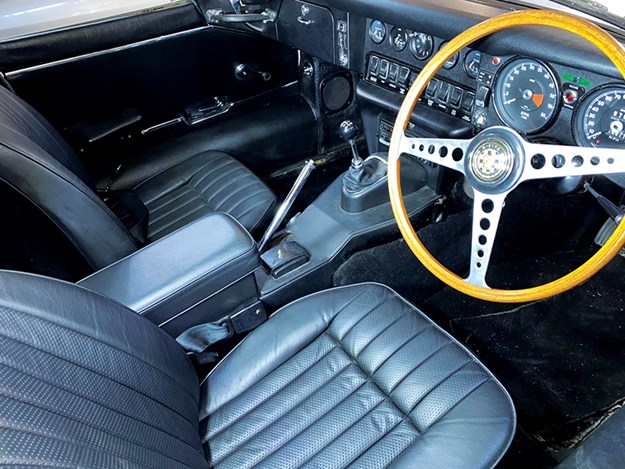 jaguar-etype-interior.jpg