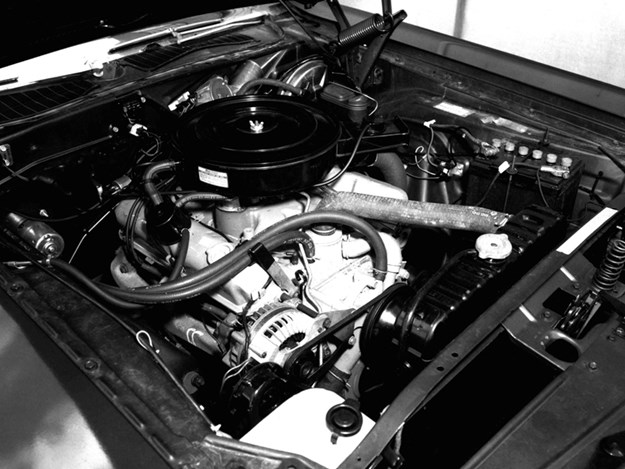 dodge-challenger-engine-bay-2.jpg