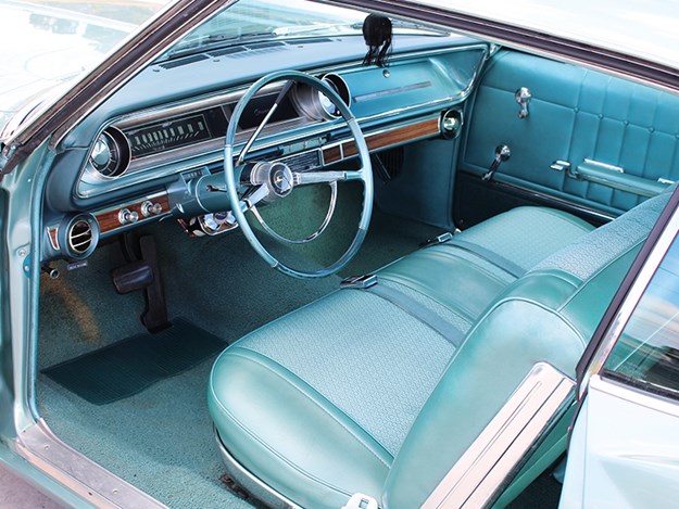 chevrolet-impala-interior.jpg