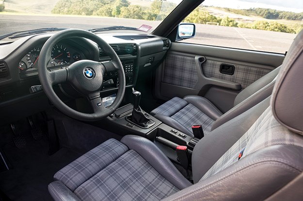 bmw-e30-m3-interior-2.jpg