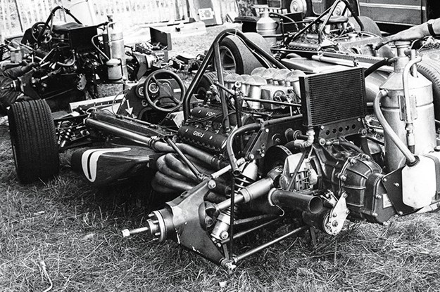 cosworth-engine-2.jpg