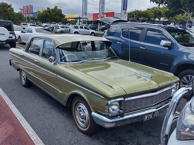 ford-xp-falcon.jpg