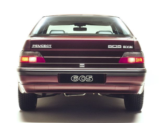 peugeot_605_rear_3.jpg