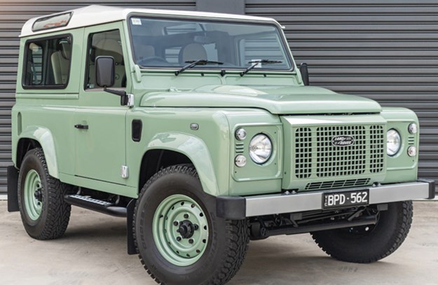 2015-land-rover-defender-90-heritage.jpg