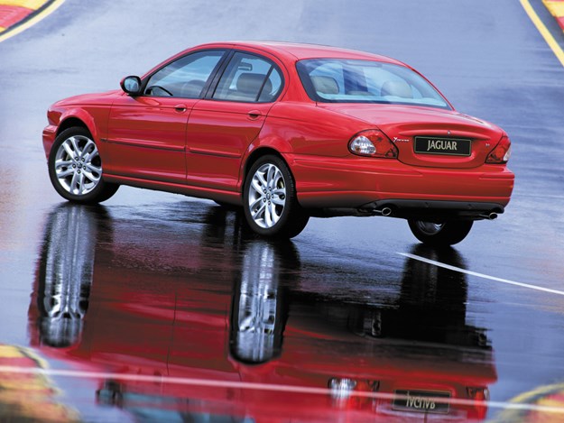 jaguar_x-type_rear angle.jpg