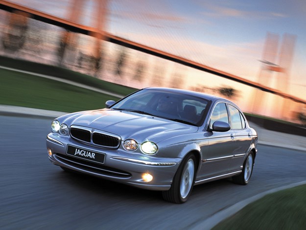 jaguar_x-type_uk-spec_20.jpg