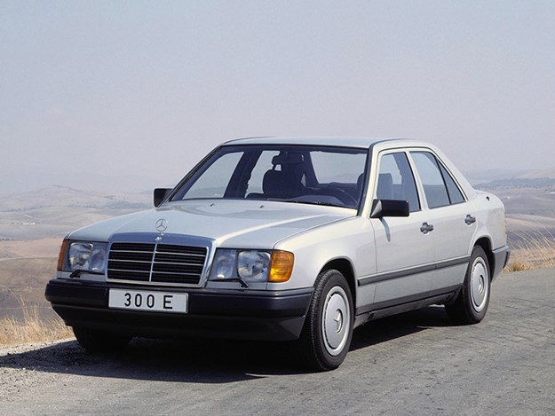 mercedes-benz-300e.jpg