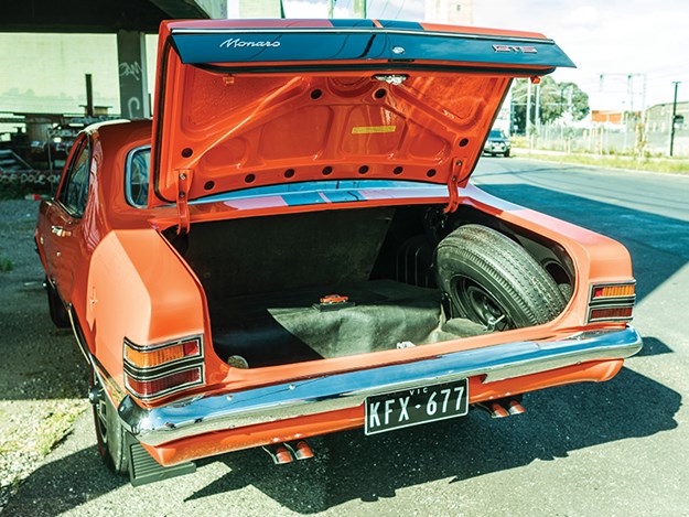 holden-ht-monaro-boot-2.jpg