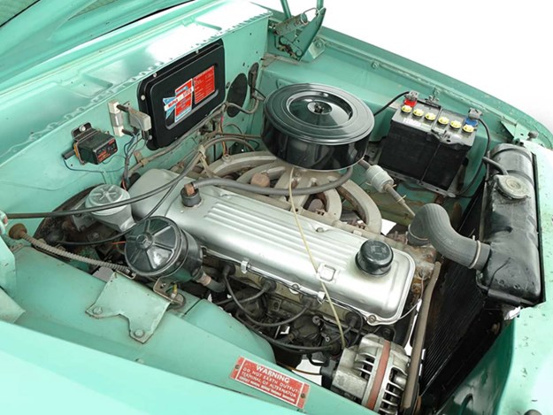 chrysler-valiant-engine-bay.jpg