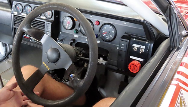 jim-steven-richards-nissan-dash.jpg
