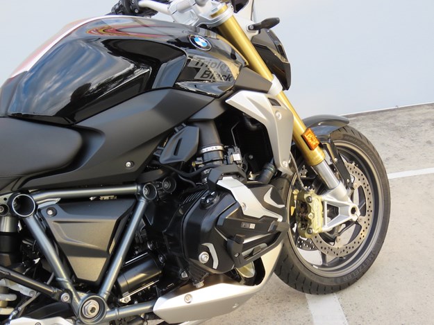 Unique Bikes & Auction: Boxer Gen R