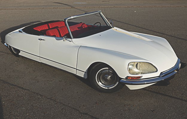 Citroen DS 21.jpg