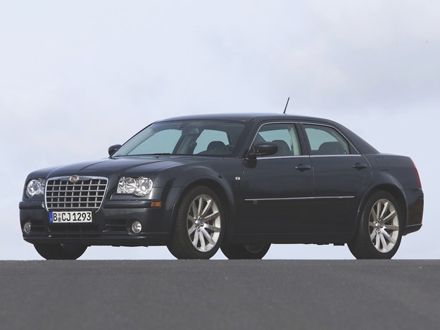 chrysler_300c_srt8_eu-spec_1.jpg