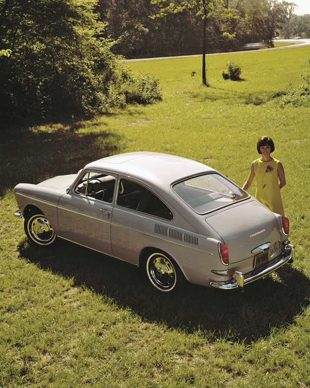 volkswagen_1600_fastback_2.jpeg