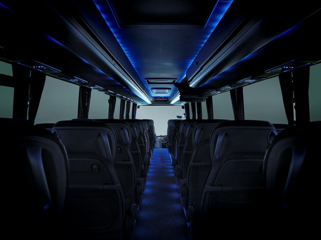 Volvo 9900_Interior_3.jpg