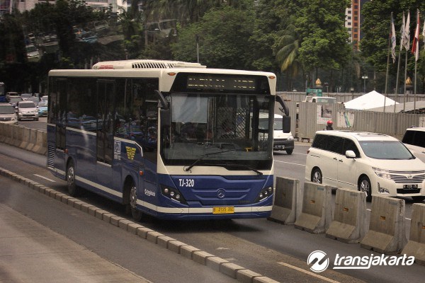 600_600_transjakarta3.jpg