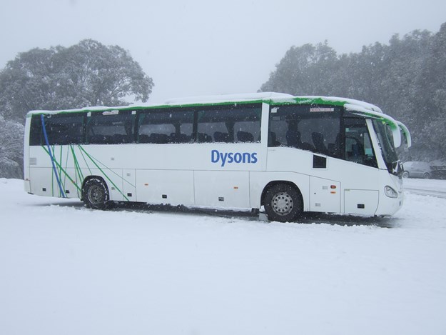 Bus 475 Snow 2.jpg