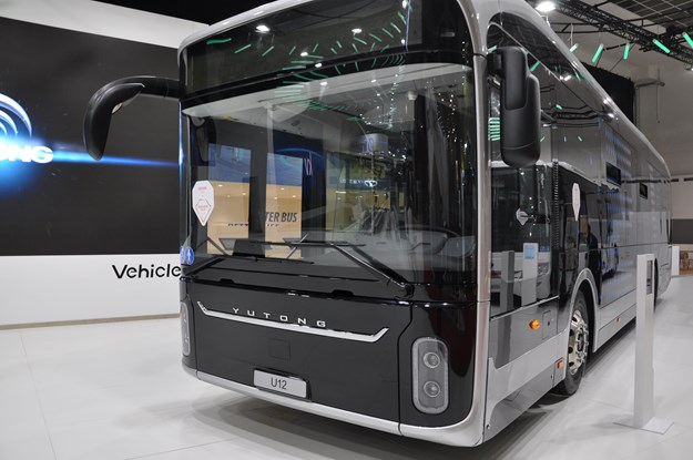 Yutong U12 on Busworld Brussels 2019.JPG