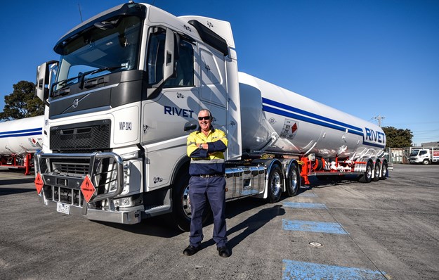 Garry Anderson with his Volvo FM.jpg