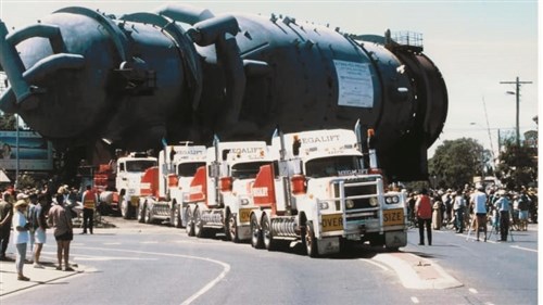 Mobil Altona Refinery 873 tonne Converter vessel move from Williamstown Port to the Altona site.jpg