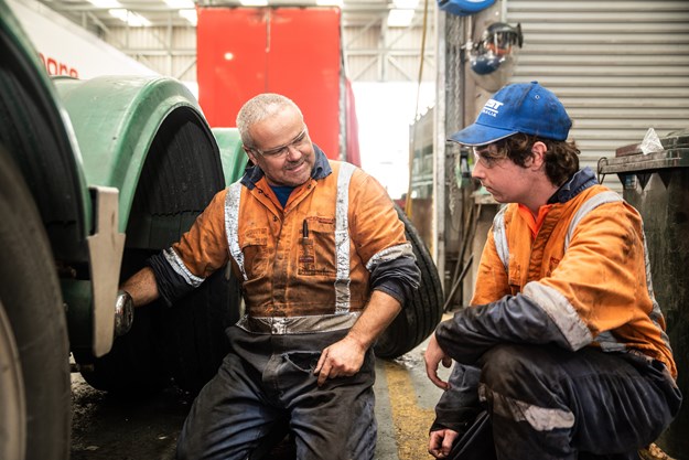 Mechanic Glen Brown with first year apprentice Damon Phegan.jpg