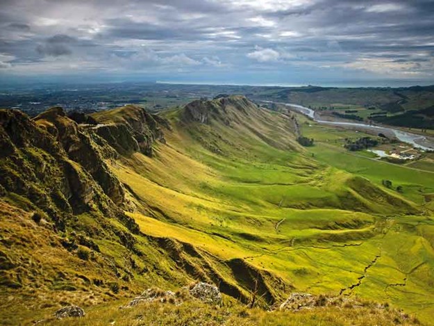 Te-Mata-Peak-Summit-129437907_getty.jpg