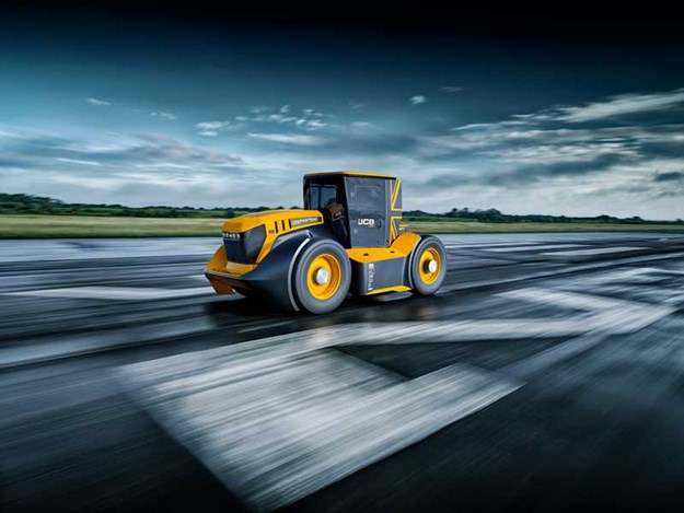 The-World's-Fastest-Tractor---9-copy.jpg