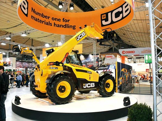 JCB-launch-new-agri-telescopic-handler.jpg