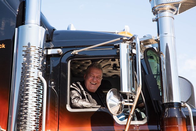 MackTrucks_JimmyBarnes007.jpg