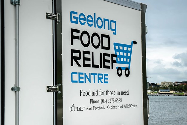 C:GREGS FILES1. OWNER DRIVEROWD 327 Apr 2020NEWSGeelong food reliefGeelong-00875.jpg