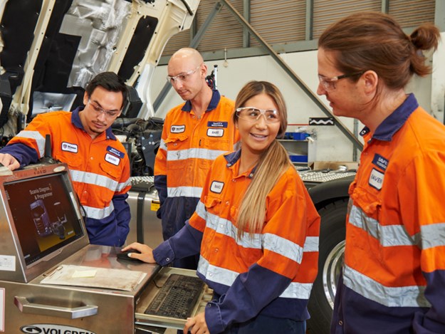 Scania technicians fully qualified DSC_2801.jpg