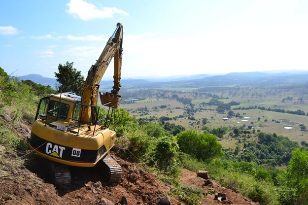 Floating-excavator-contractor-profile