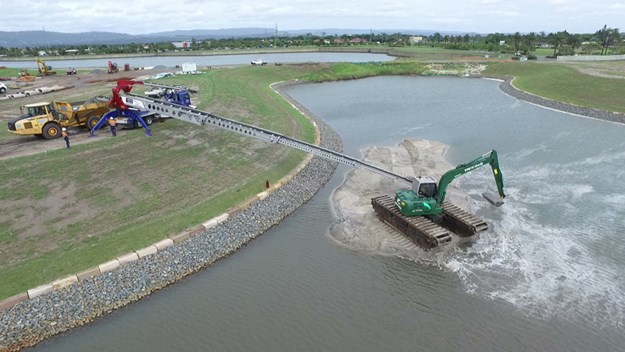 Floating-excavator-contractor