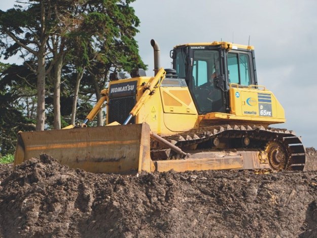 Having operated Komatsu machines since she was 15 with her parents’ business, Wilson was determined her first machine would be a Komatsu, and it would be a dozer.