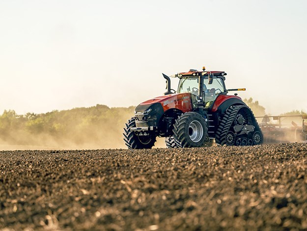 New AFS Connect Magnum 400 tractors from Case IH