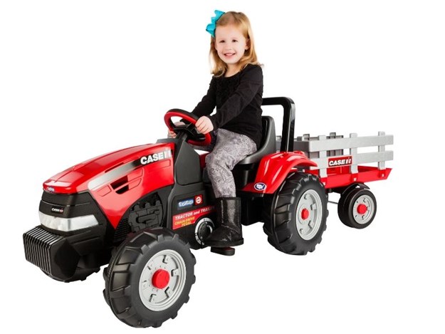 CASE IH PEDAL TRACTOR AND WAGON