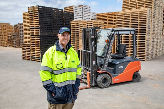 Smart-Recycling-TMHA-electric-forklift